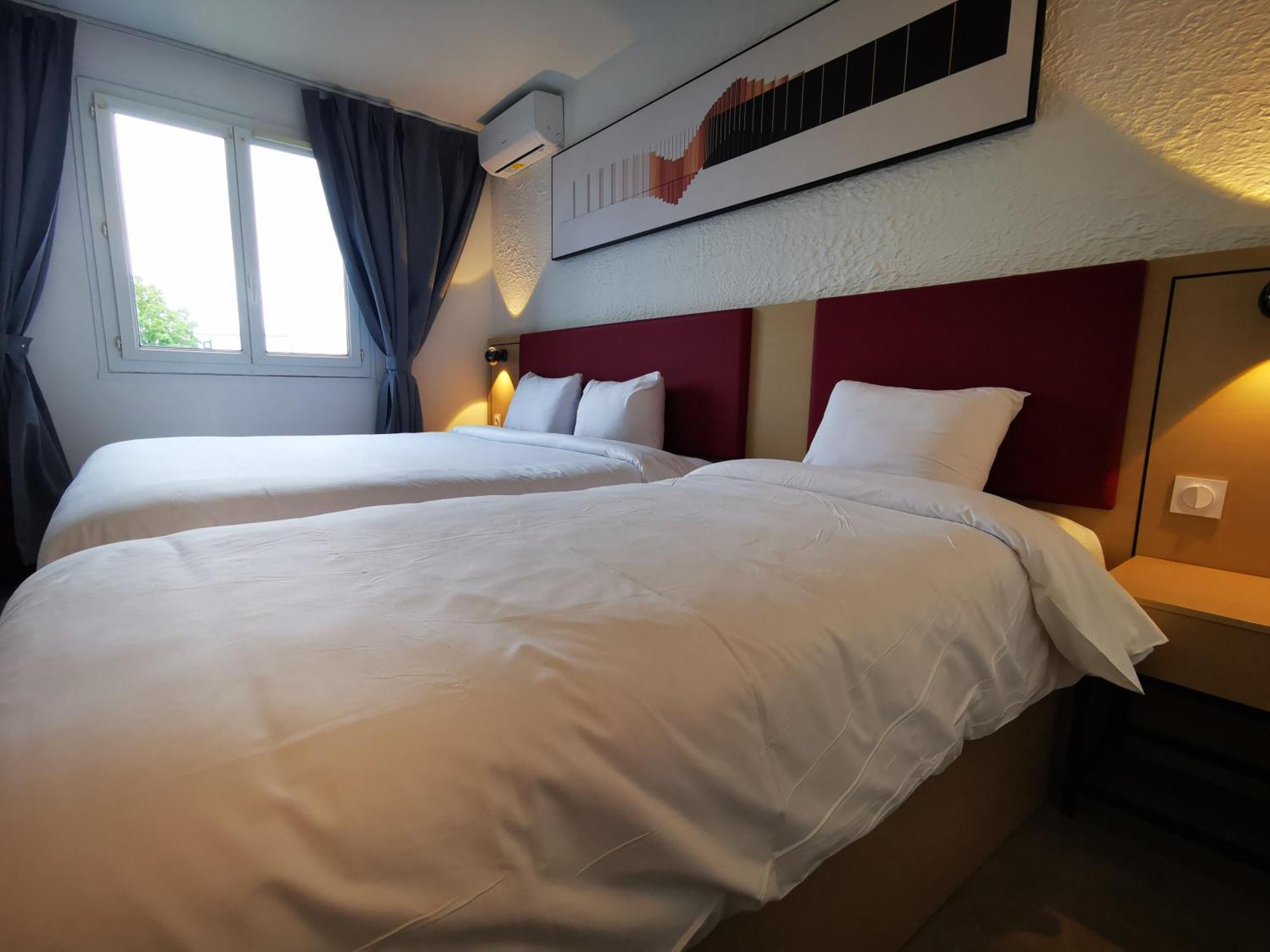 Anais Hotel Bourges Nord Saint-Doulchard Exterior foto